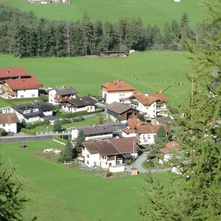 Ferienwohnungen Vier Jahreszeiten Längenfeld Exterior foto