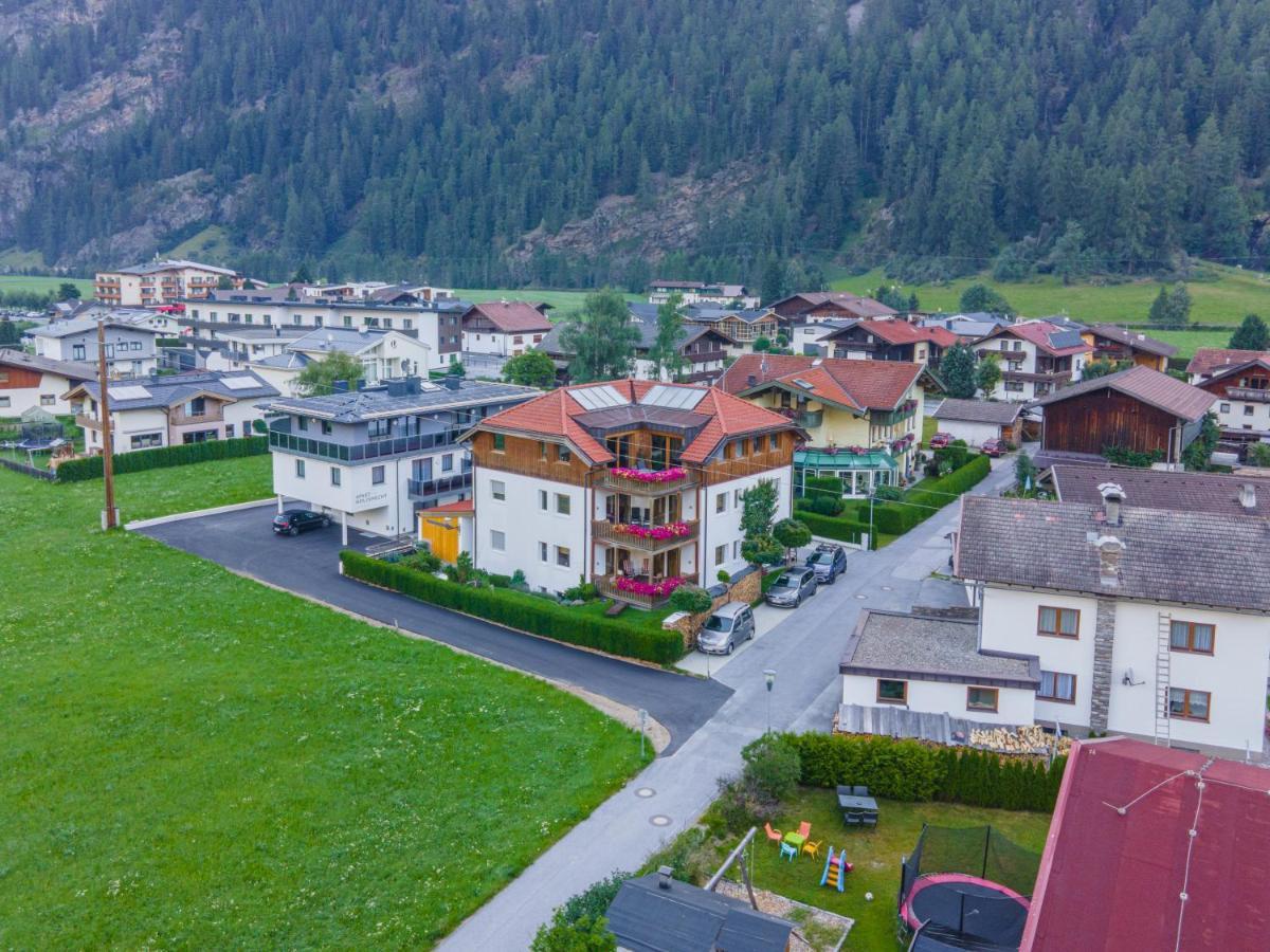 Vier Jahreszeiten Appartement Längenfeld